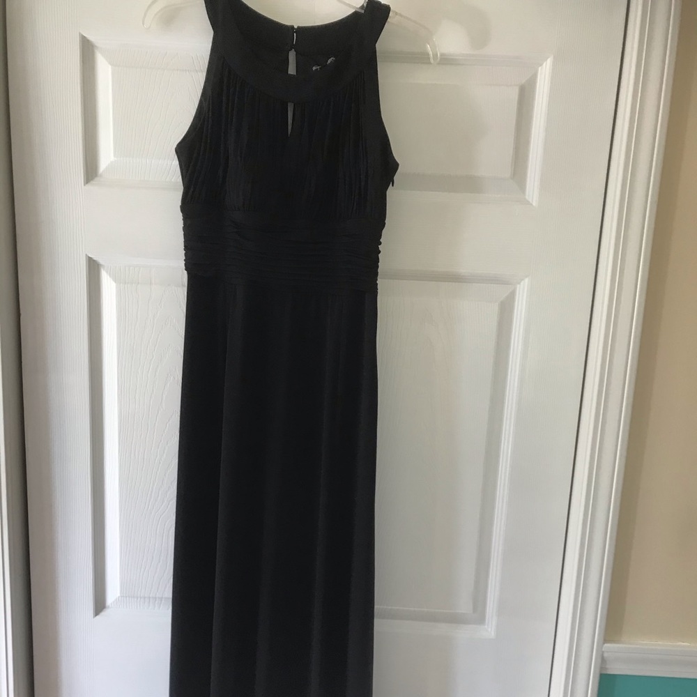 Black formal maxi dress 👗